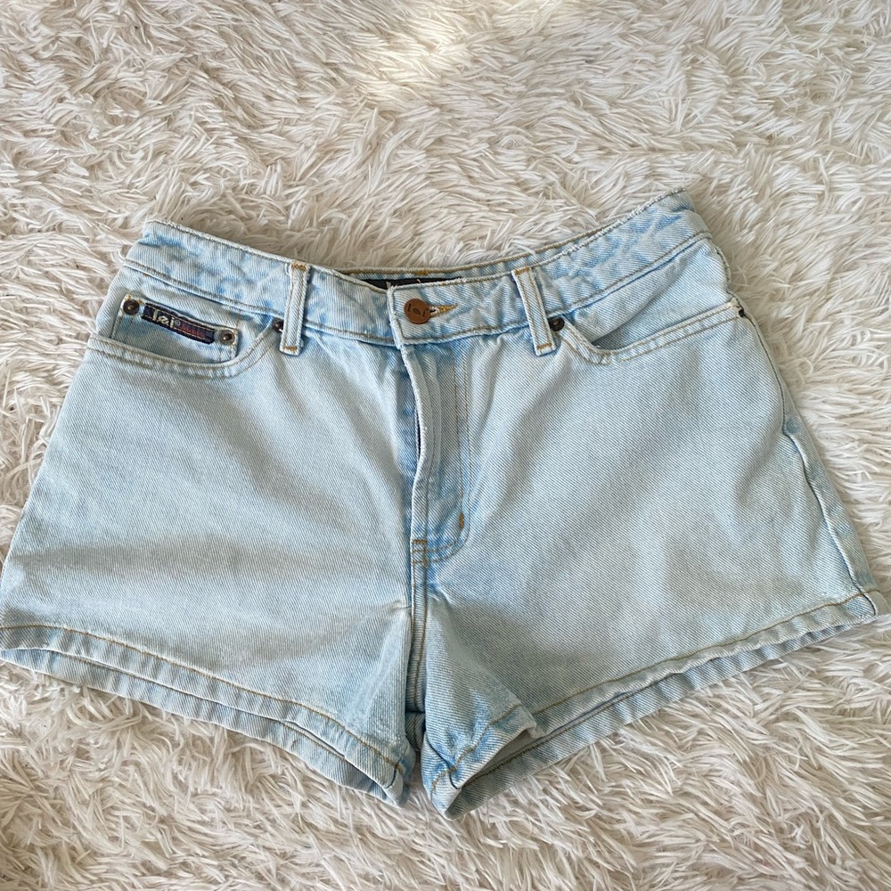 Vintage LEI jean shorts